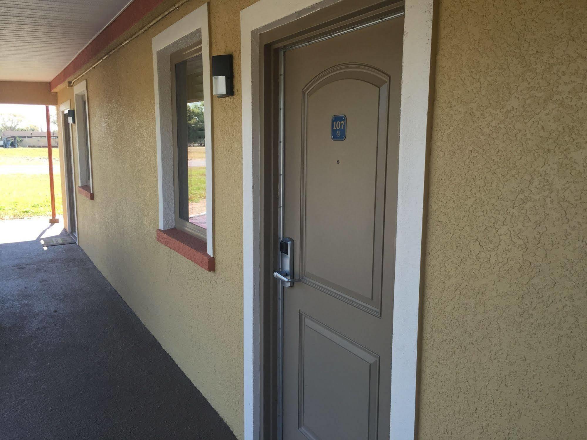 Budget Inn Lake Wales Exterior photo